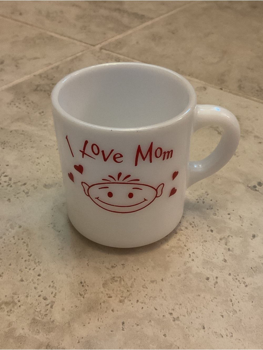Vintage Milk Glass White "I Love Mom" Ceramic Coffee Mug w/ Red Print, 3.5 x 3
